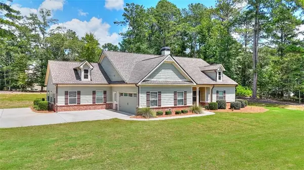 1414 Maple Cove Lane, Loganville, GA 30052