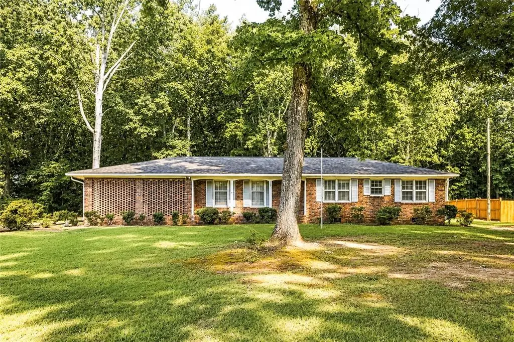 802 S Cherokee Road S, Social Circle, GA 30025 - #1