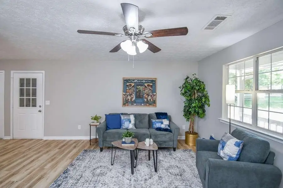 110 E Country Woods Drive, Covington, GA 30016 - #2