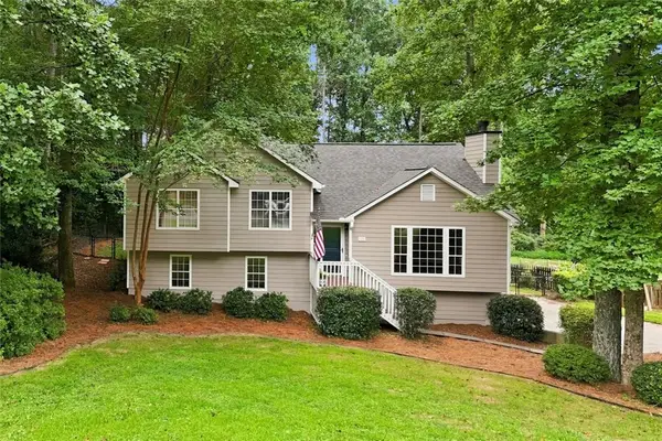 13 Finch Court Se, Acworth, GA 30102