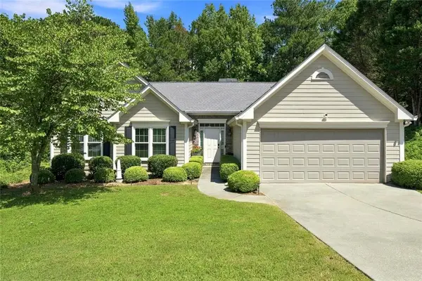 517 Huntgate Road, Woodstock, GA 30189