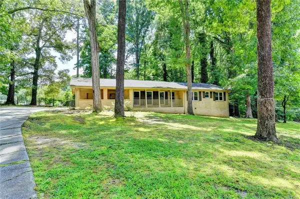 1138 Woodland Circle, Lawrenceville, GA 30043
