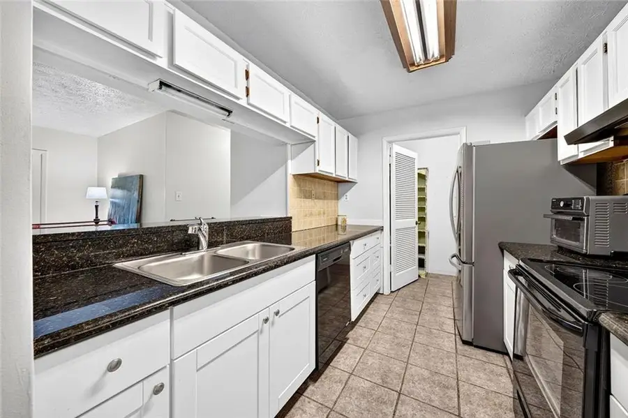 810 Tuxworth Circle, Decatur, GA 30033 - #3