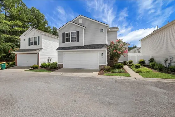 141 W Oaks Place, Woodstock, GA 30188