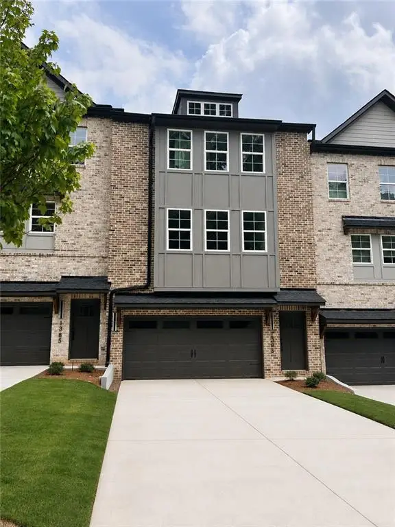 1161 Dahlonega Highway #11, Cumming, GA 30040