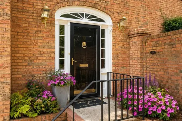 19 Lullwater Place Ne #19, Atlanta, GA 30307