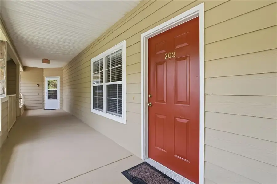 92 Gleneagle Court #302B, Clayton, GA 30525 - #3