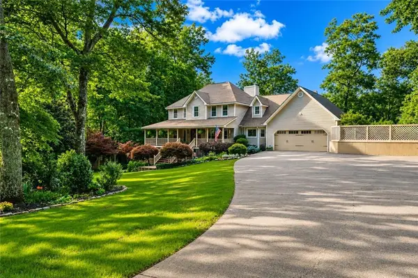 31 Fawn Lake Trail Ne, White, GA 30184