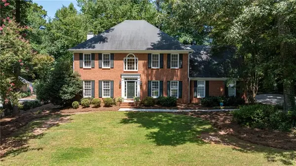 4075 Graham Way Sw, Lilburn, GA 30047