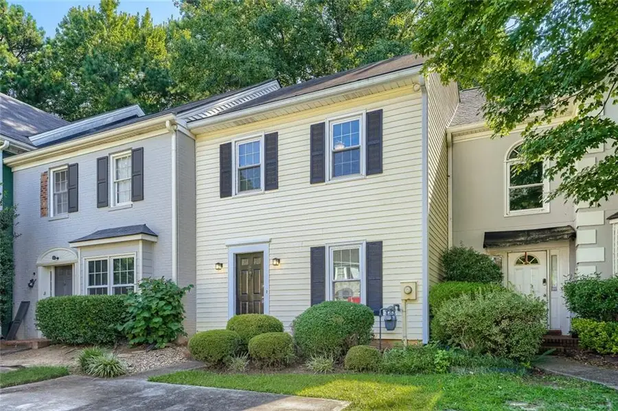 594 Harcourt Place Se, Marietta, GA 30067 - #2
