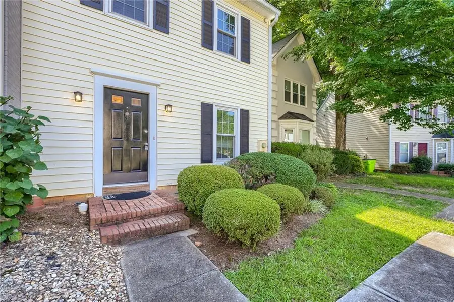 594 Harcourt Place Se, Marietta, GA 30067 - #3