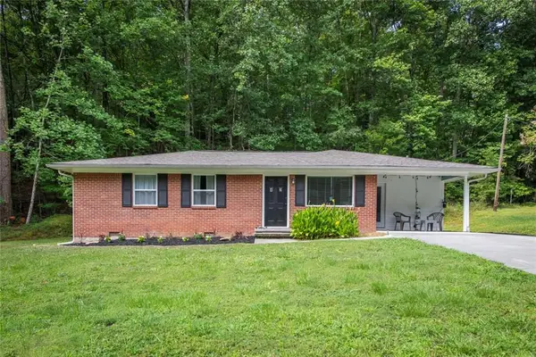 42 Carpenter Lane, Dahlonega, GA 30533