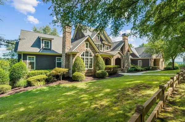 6205 Random Winds Bluff, Gainesville, GA 30506