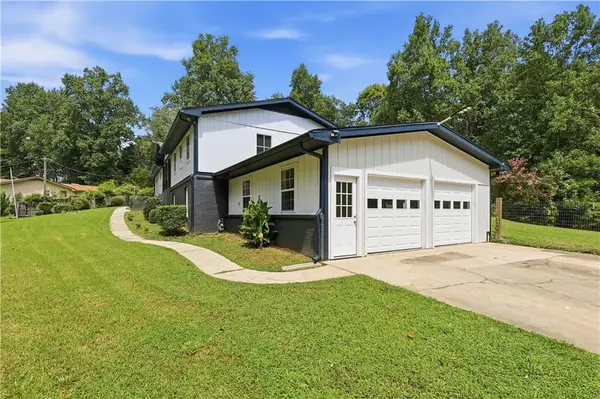 6696 Vic Ar Road, Atlanta, GA 30360