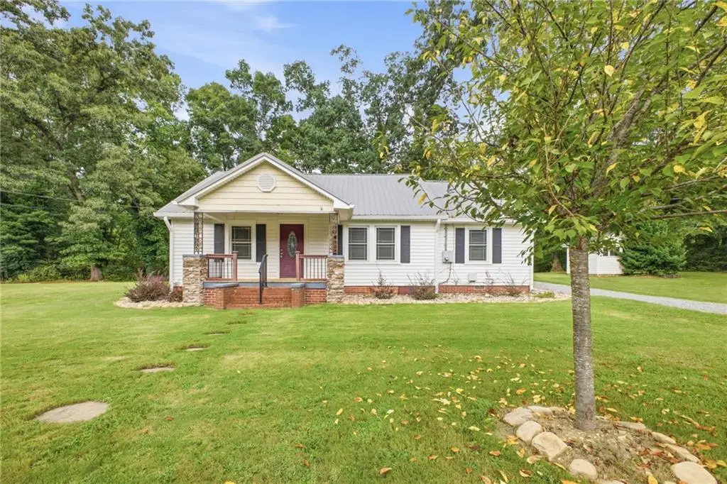 38 Nelson Street Se, Silver Creek, GA 30173 - #1