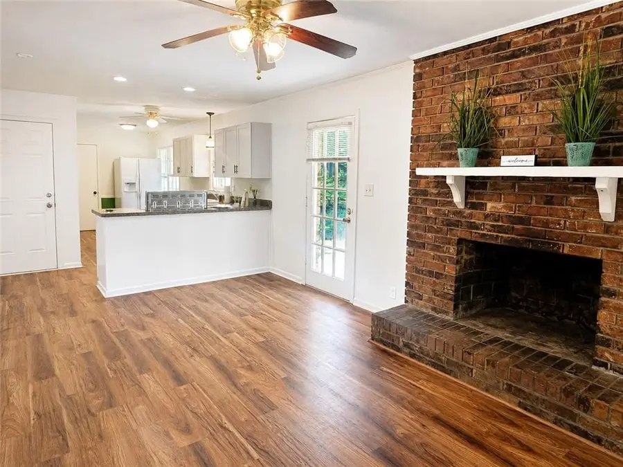 886 Oakhill Court, Stone Mountain, GA 30087 - #2