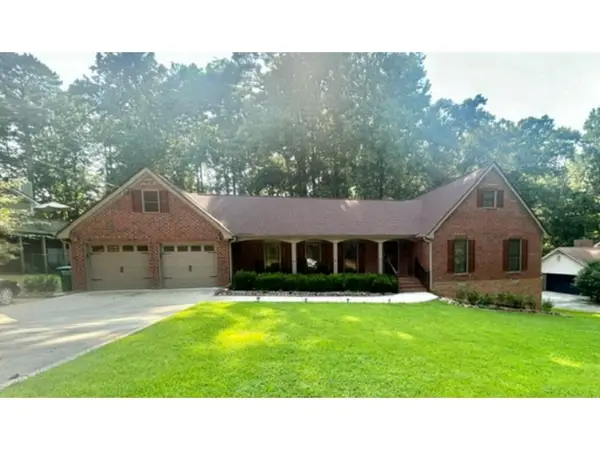 1595 Stonelake Trail Southwest, Lilburn, GA 30047