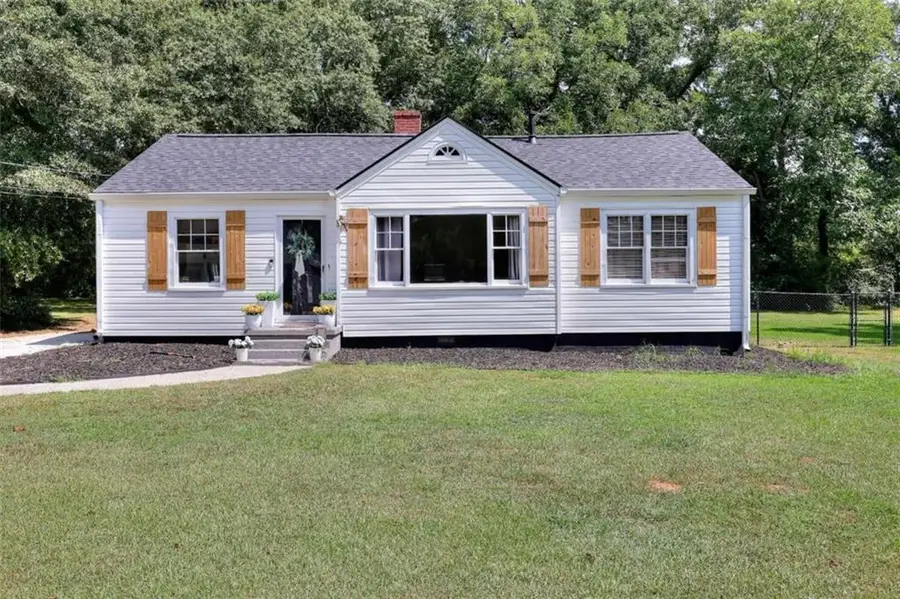 186 S Forest Avenue S, Social Circle, GA 30025 - #2