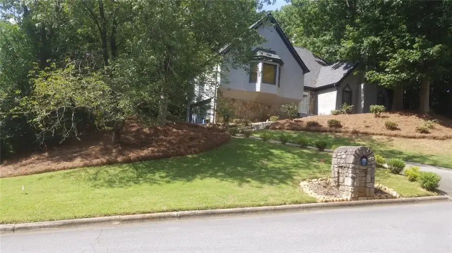 210 Wessex Court, Sandy Springs, GA 30328 - #2