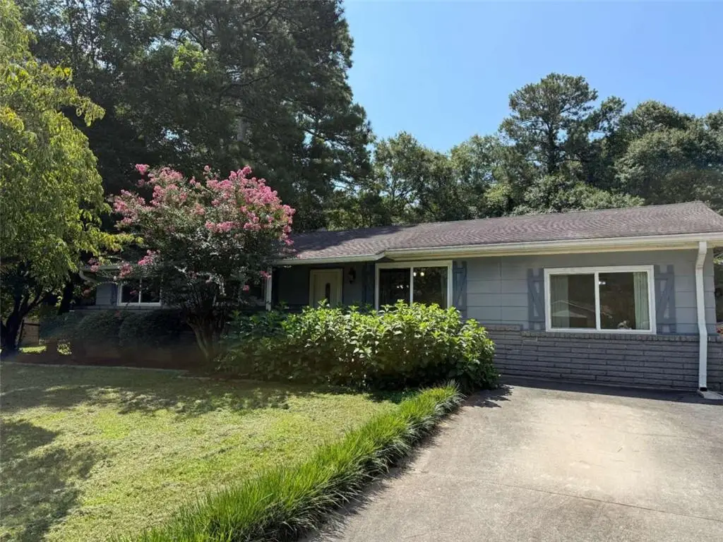877 King Drive, Conyers, GA 30094 - #1