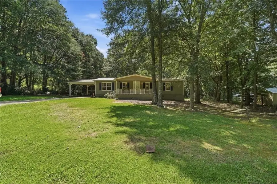 215 Hoke Street, Maysville, GA 30558 - #2