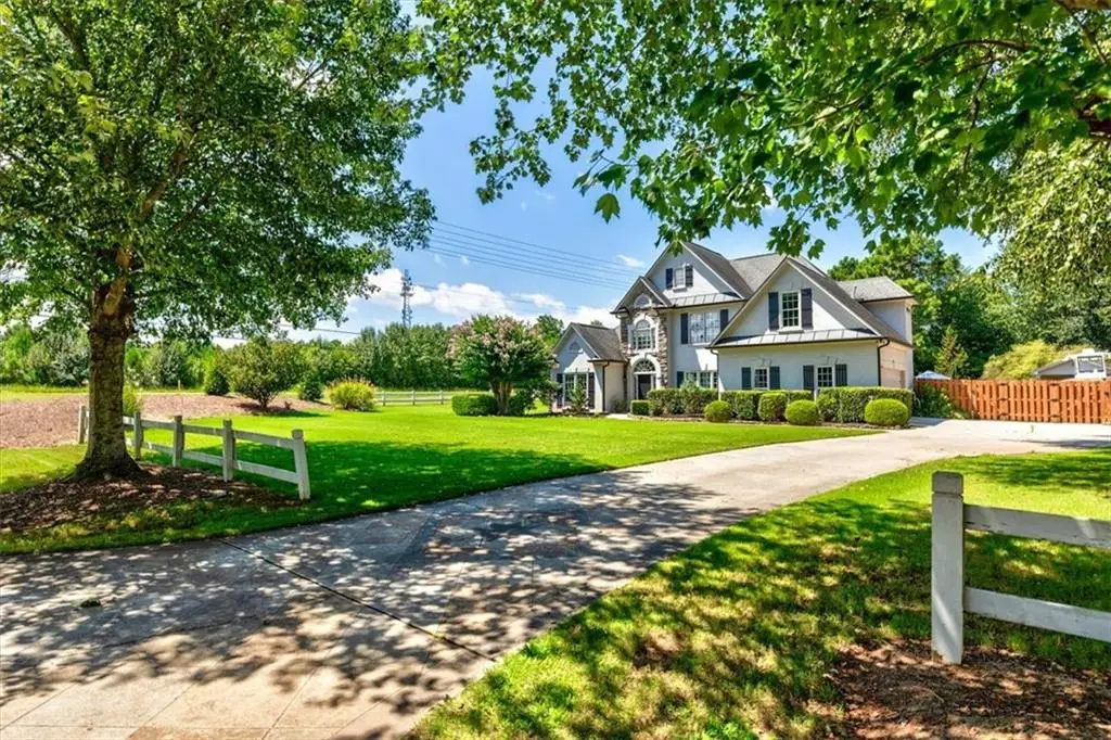 6255 Chestnut Hill Road, Flowery Branch, GA 30542 - #1