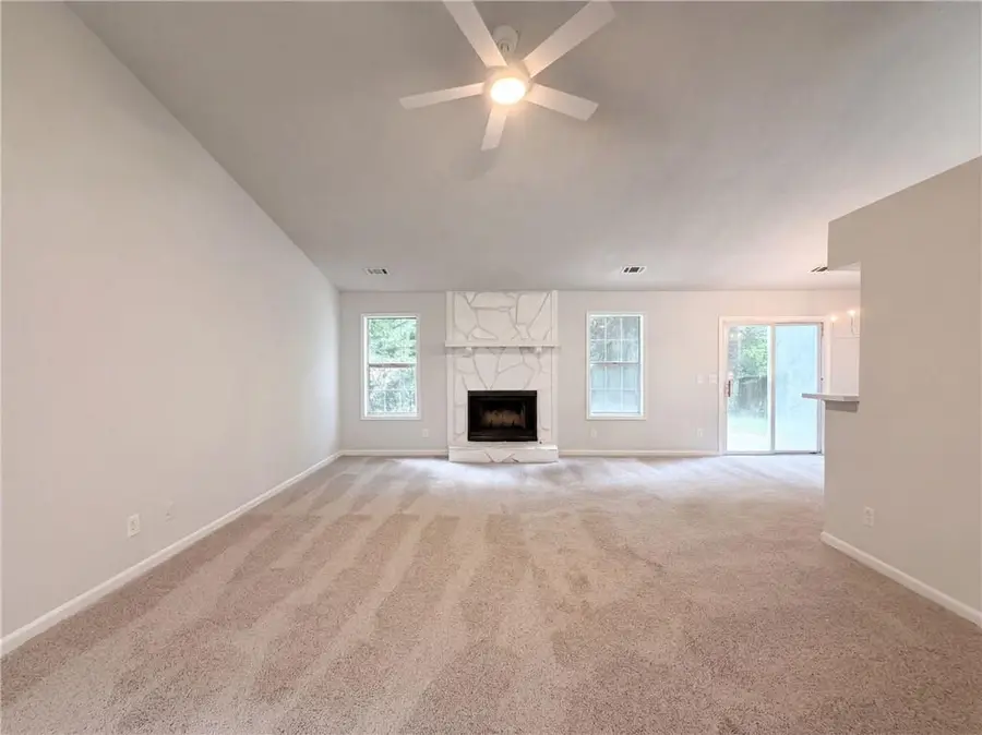 5810 Sailboat Pointe Nw, Acworth, GA 30101 - #3