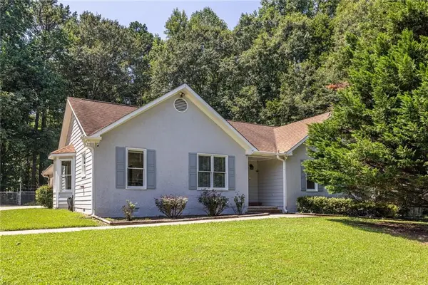 215 Valley Brook Trail, Jonesboro, GA 30238