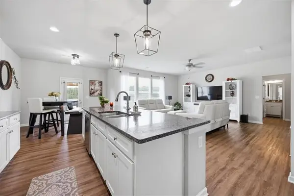 173 Sanders Rd, Macon, GA 31210