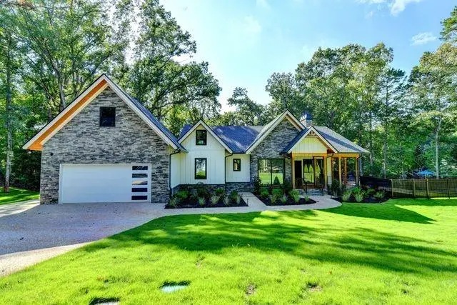 3933 Skyline Drive, Gainesville, GA 30501 - #3