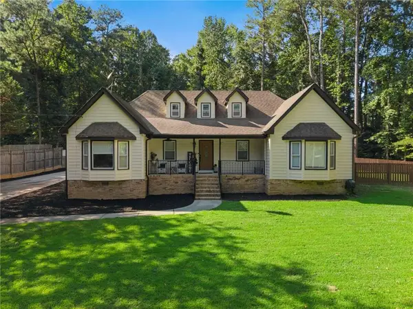 3525 Rock Falls Drive, Snellville, GA 30039