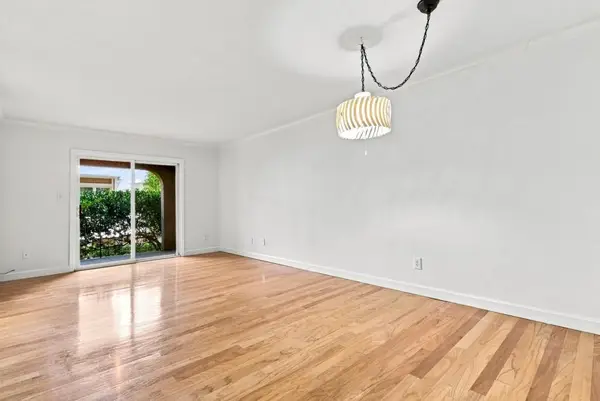 395 Pharr Road Ne #208, Atlanta, GA 30305