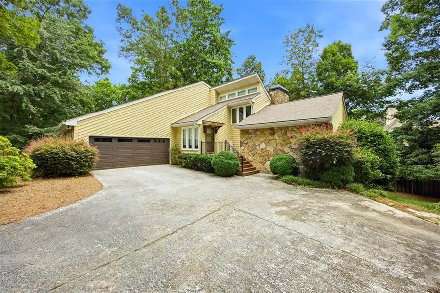2990 Ascot Lane, Roswell, GA 30076 - #2