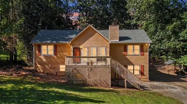 2276 Mohawk Trail, Acworth, GA 30102