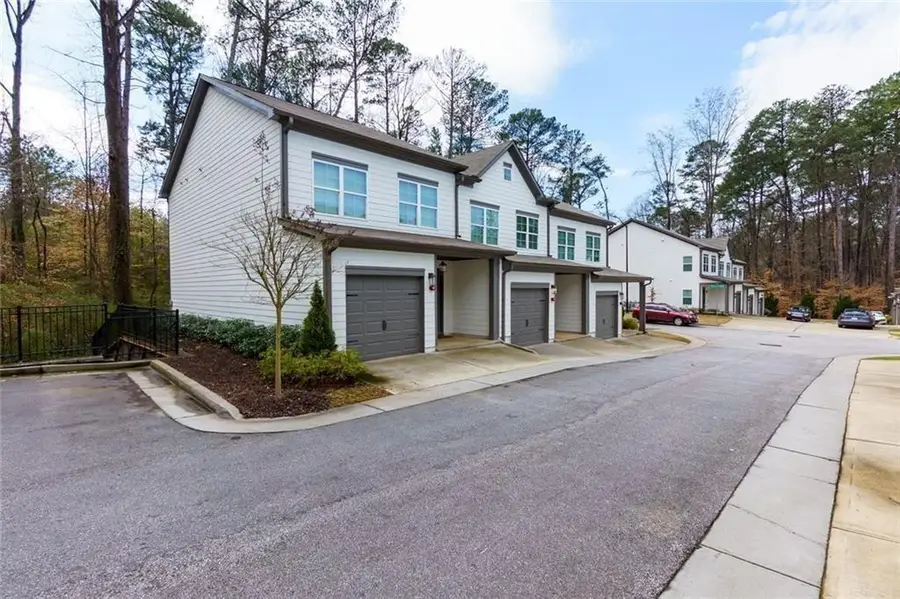 2913 Ilir Manor Nw, Atlanta, GA 30318 - #2