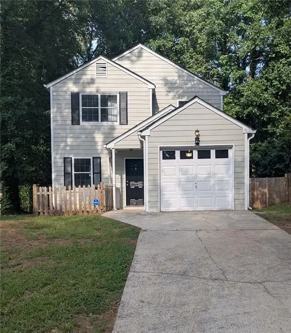 945 Hemingway Road, Stone Mountain, GA 30088