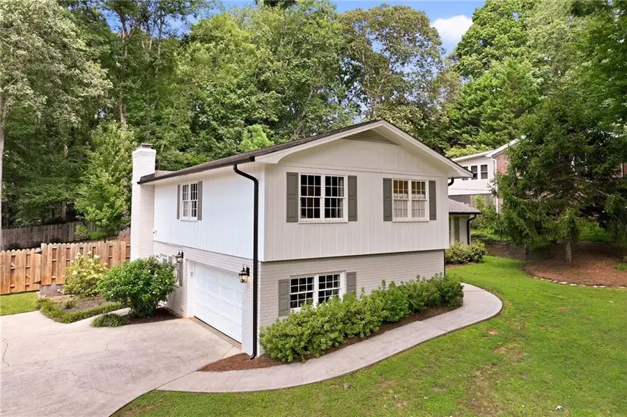 670 Robinhood Trail, Gainesville, GA 30501 - #3
