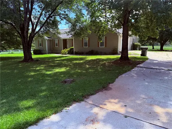 358 Roscoe Davis Road, Monroe, GA 30656