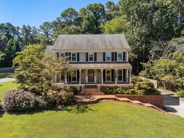 147 Lakeside Drive Nw, Kennesaw, GA 30144
