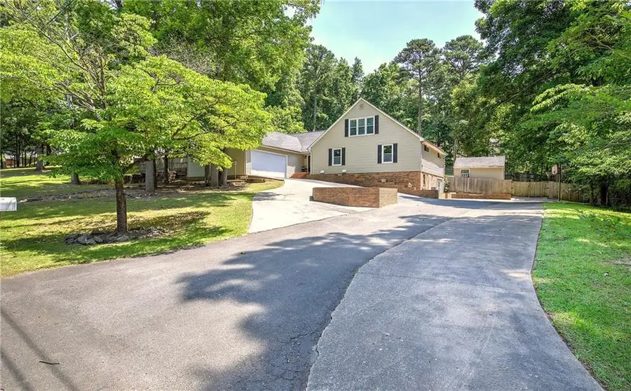 224 Shadowood Drive Se, Calhoun, GA 30701 - #2