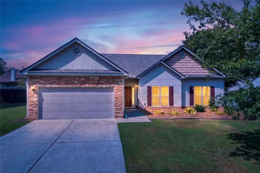 1412 Silvergate Way, Winder, GA 30680 - #2