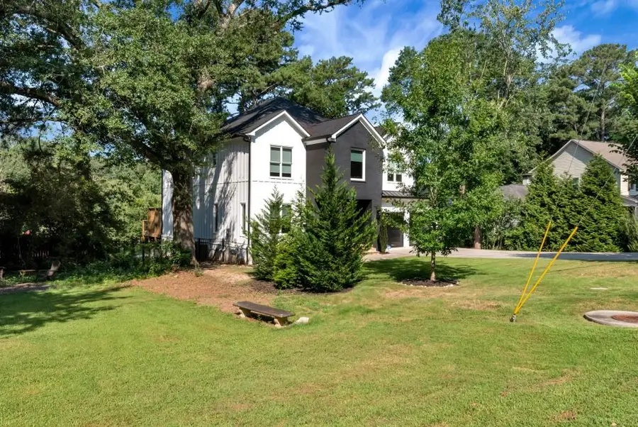 2670 Carlton Place Ne, Brookhaven, GA 30319 - #2