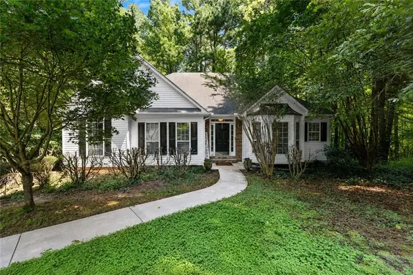 6270 Santa Fe Trail, Cumming, GA 30028