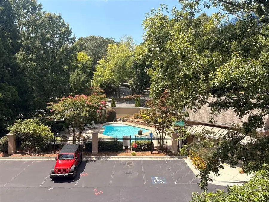 131 Ashford Circle #131, Dunwoody, GA 30338 - #2