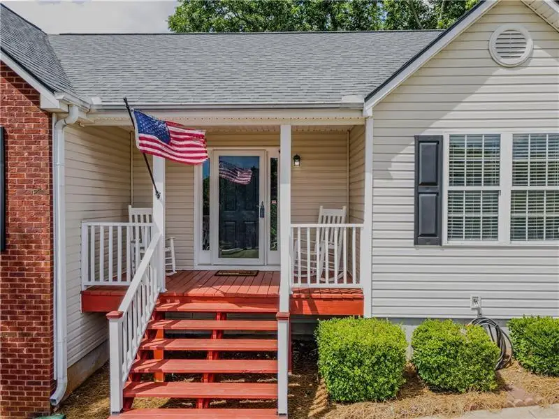 2990 Hampton Valley Drive, Loganville, GA 30052 - #3