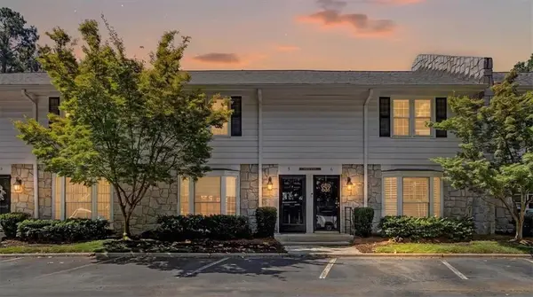 136 Peachtree Memorial Drive Nw #RI 5, Atlanta, GA 30309