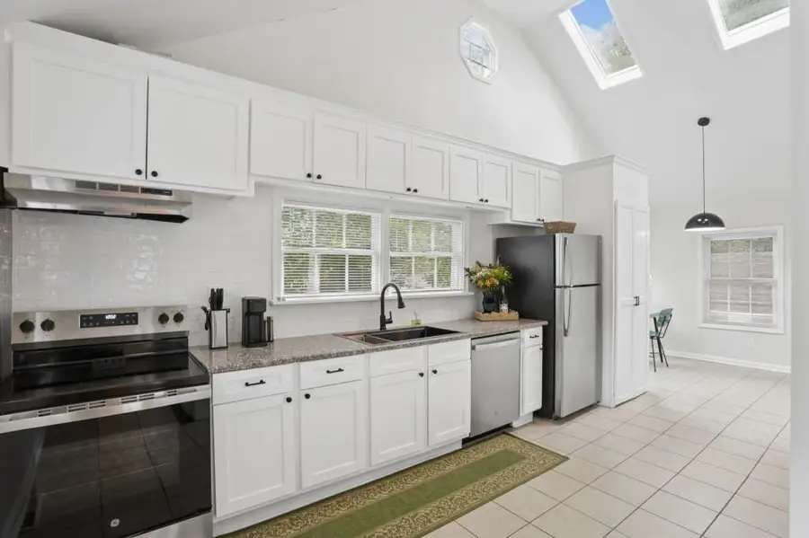 980 Brookdale Drive, East Point, GA 30344 - #3