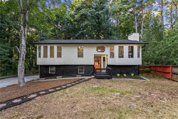 3044 Jami Ct, Snellville, GA 30039