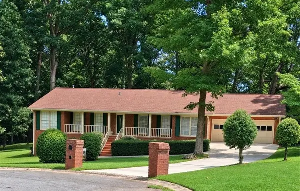 2589 King Circle Se, Conyers, GA 30013