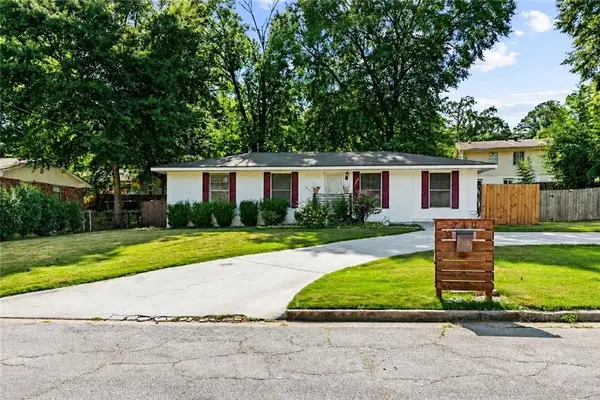 740 Tara Circle, Atlanta, GA 30354
